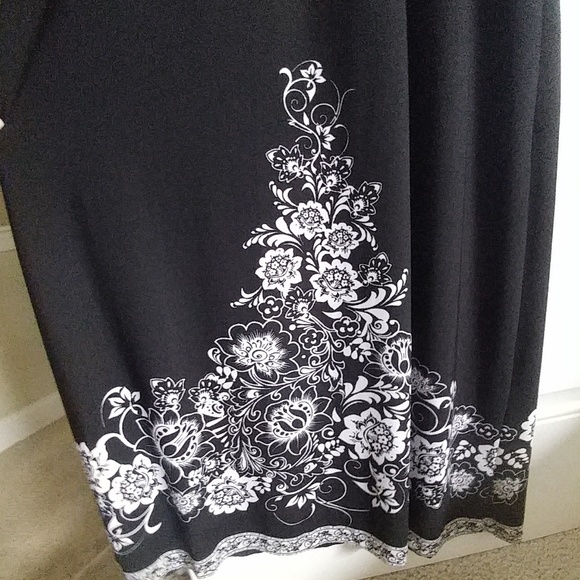 Forever boho maxi dress black white design L vneck - Picture 4 of 6